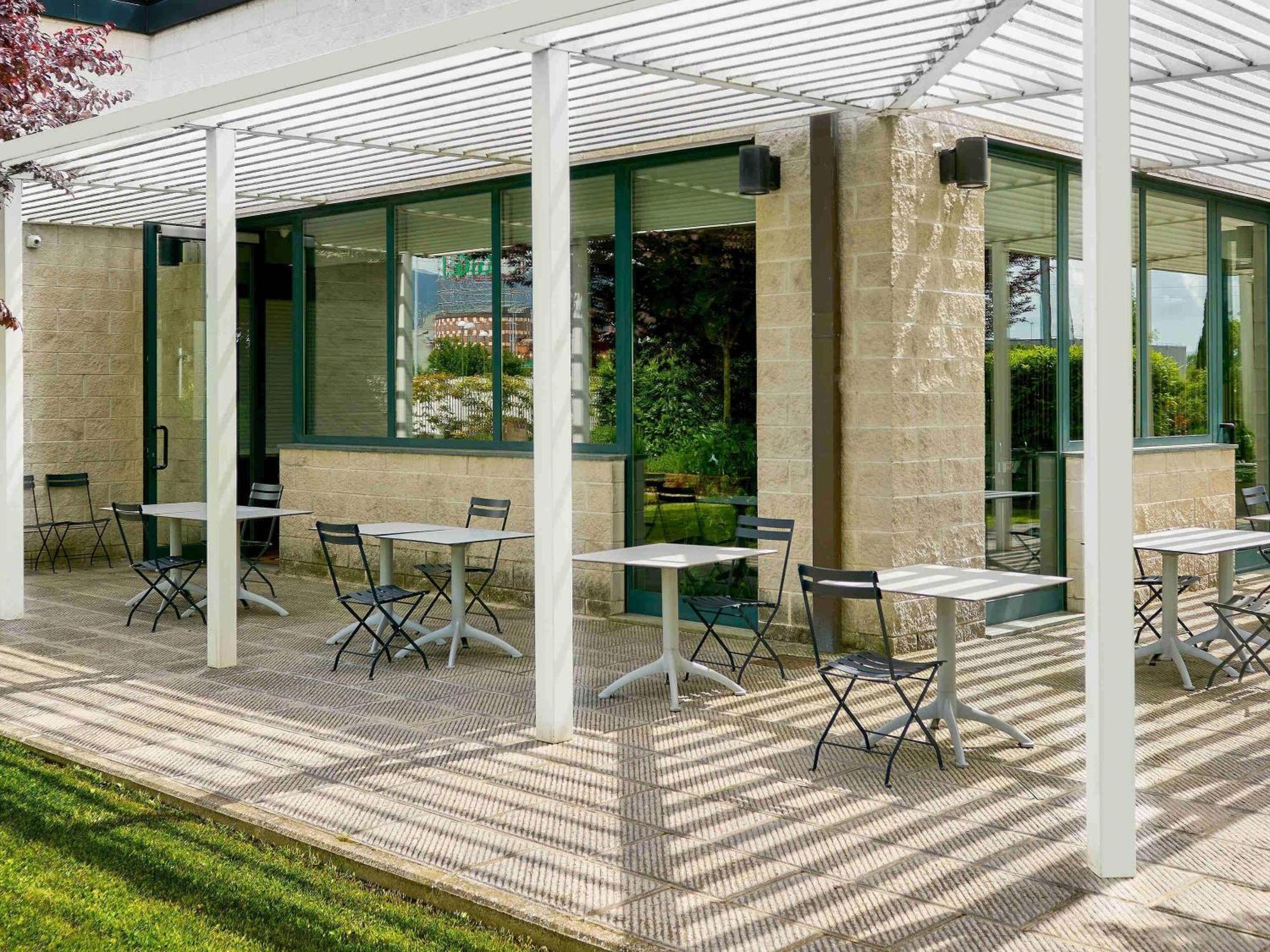 Hotel Ibis Firenze Prato Est Campi Bisenzio Exterior foto